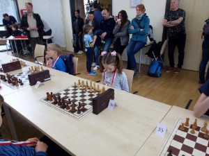 Die erste Schach-Medaille ihres Lebens Die erste Schach-Medaille ihres Lebens
